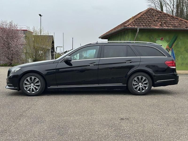 Gebraucht Mercedes E350 Avantgarde 258 PS (189 kW) 2016 Schwarz Kombi