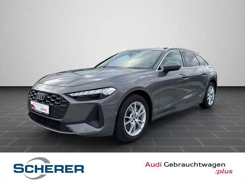 Gebraucht Audi A5 Ambiente 150 PS (110 kW) 2025 Chronosgrau metallic Kombi