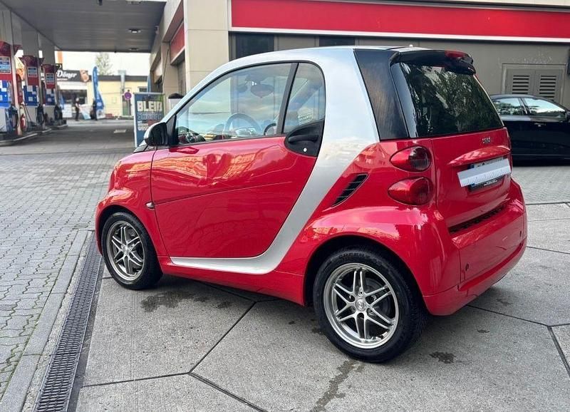 Rot Gebraucht 2010 Smart ForTwo Coupé Coupé | 4.100 € (Fairer Preis) - Bild 1/4