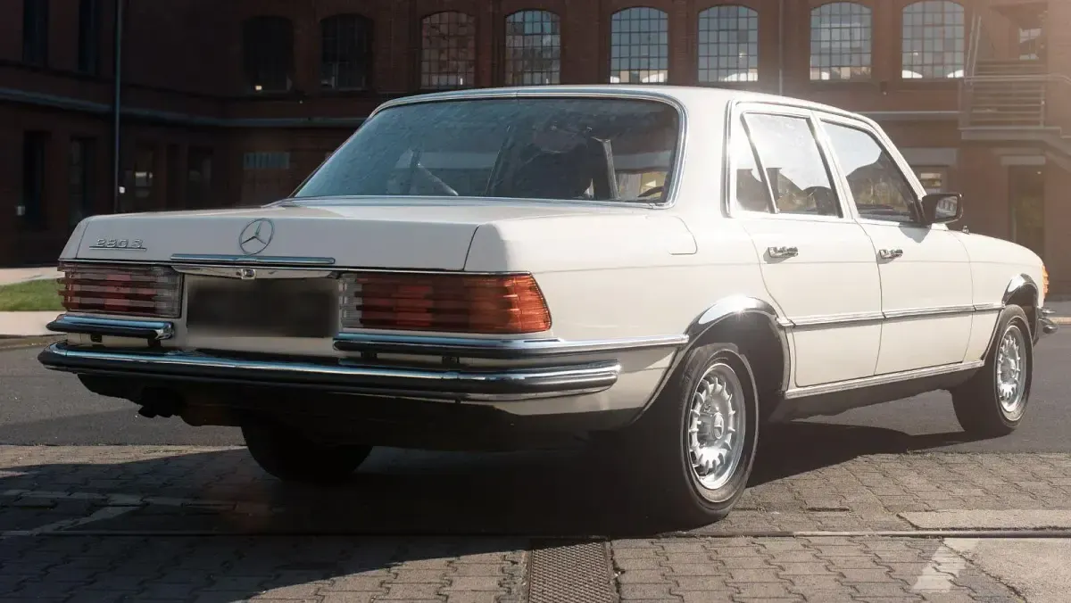 Gebraucht Mercedes S280 156 PS (114 kW) 1974 Weiß Limousine