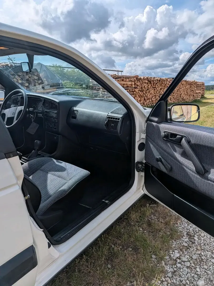 Gebraucht VW Passat 90 PS (66 kW) 1991 Weiß Limousine