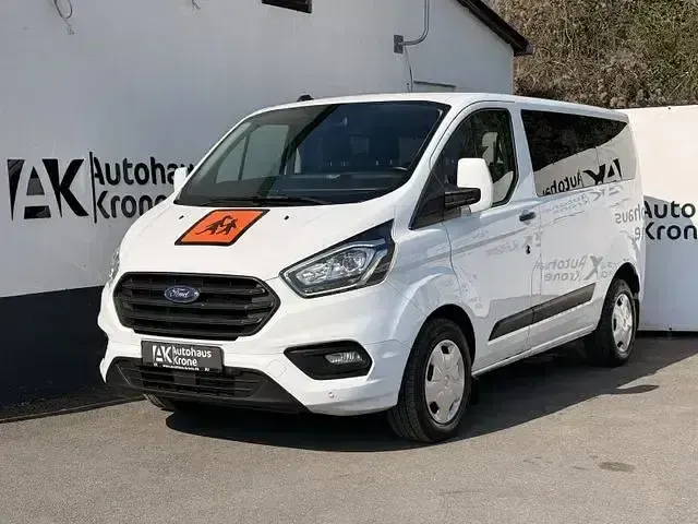 Używany Ford Transit Custom 105 KM (77 kW) 2020 Biały Minivan