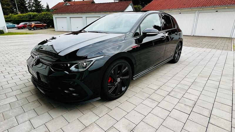 Schwarz Gebraucht 2022 VW Golf GTI Limousine | 26.400 € (Fairer Preis) - Bild 1/4