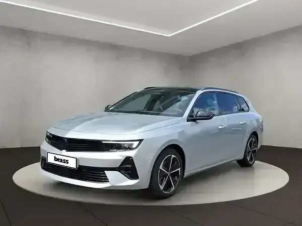 Usata Opel Astra 131 CV (96 kW) 2025 Utilitaria