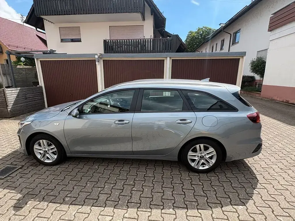 Gebraucht Kia Ceed Attract 101 PS (74 kW) 2020 Silber Kleinwagen