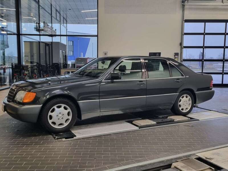 Schwarz Gebraucht 1991 Mercedes 600 Limousine | 23.500 € - Bild 1/4