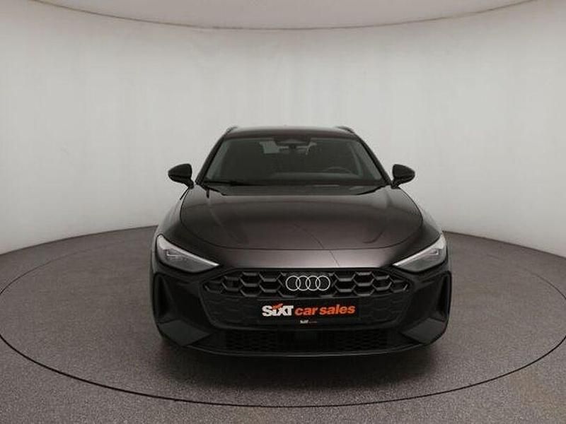 Gebraucht Audi A5 Sport 150 PS (110 kW) 2025 Schwarz Kombi