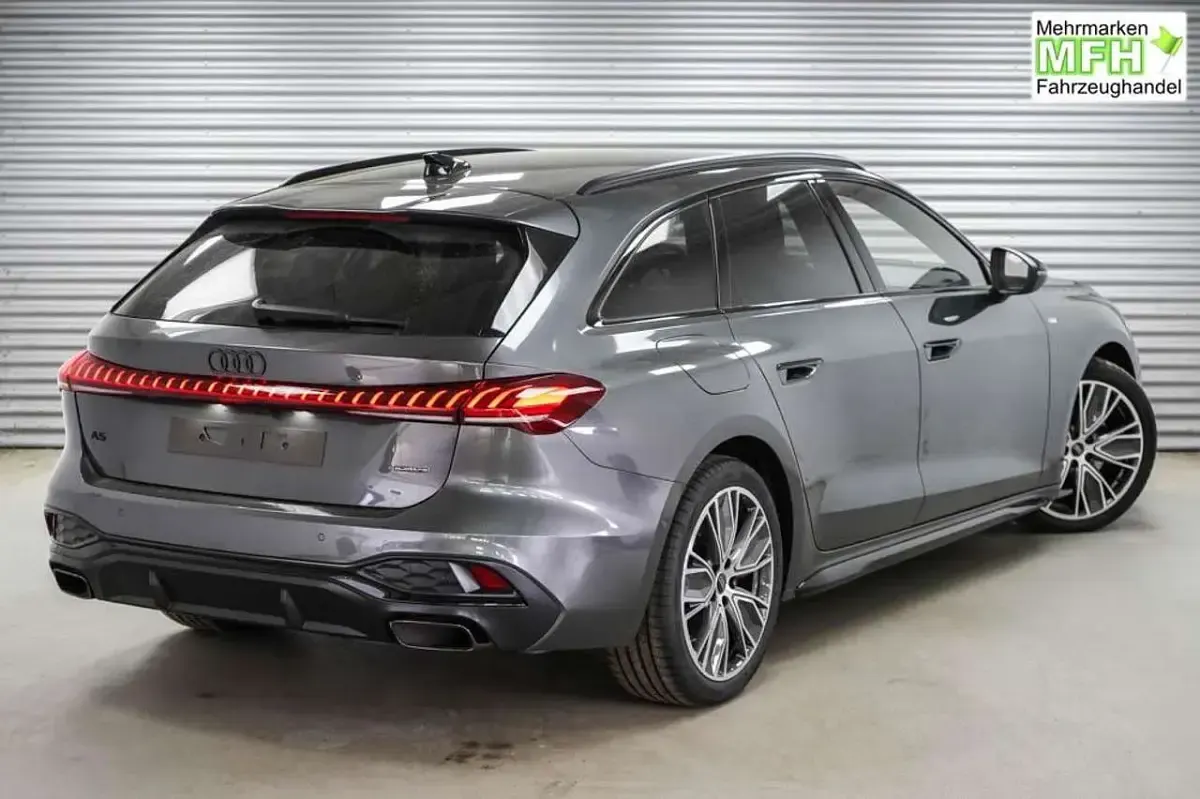 Neu Audi A5 S-Line 204 PS (150 kW) 2026 Daytonagrau metallic (6y) Kombi