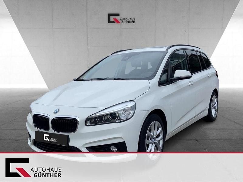 Weiß Gebraucht 2015 BMW 220 Gran Tourer Advantage Van / Kleinbus | 15.990 € (Guter Preis) - Bild 1/4