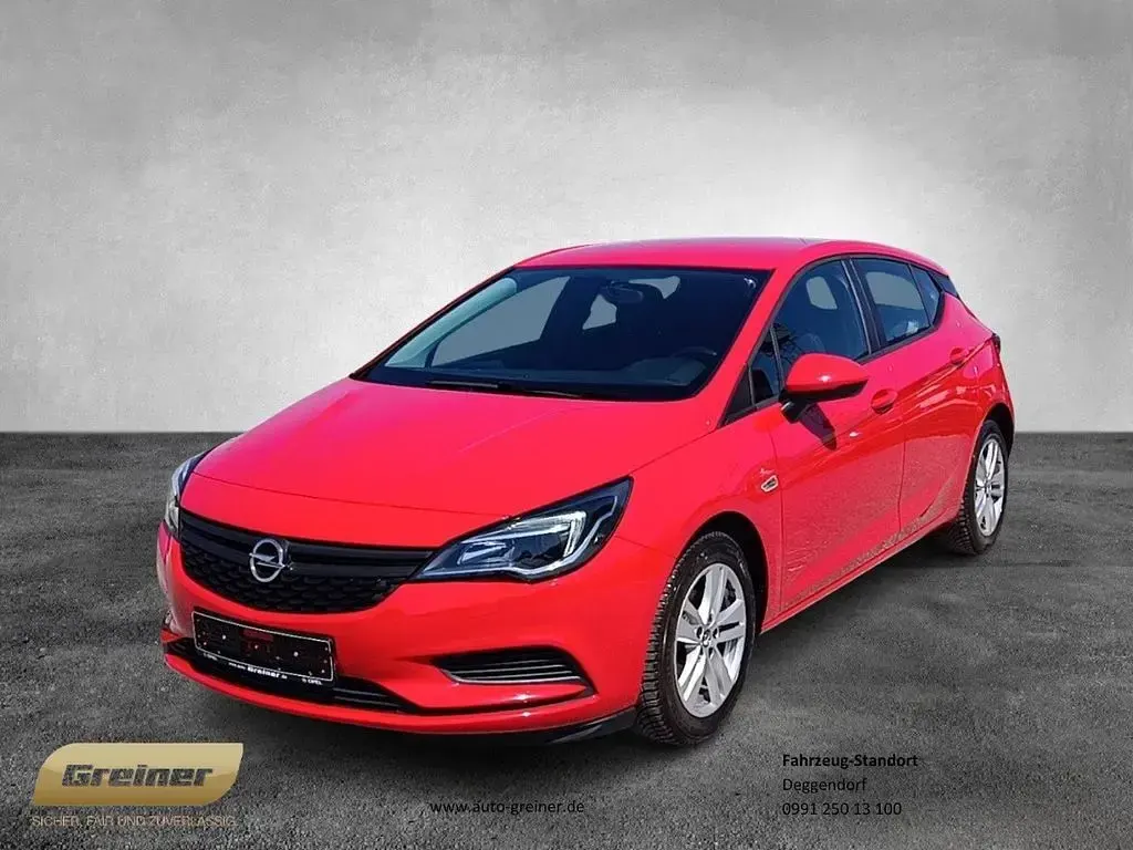 Gebraucht Opel Astra Selection 101 PS (74 kW) 2017 Limousine