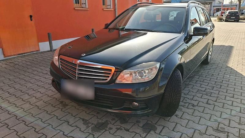 Gebraucht Mercedes C220 170 PS (125 kW) 2010 Schwarz Kombi
