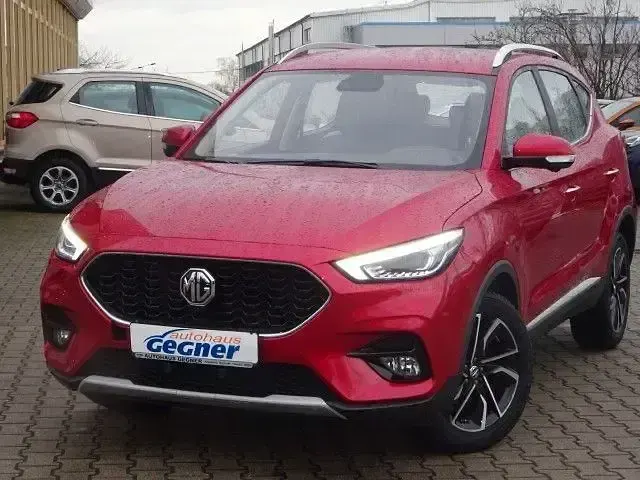 Gebraucht MG ZS Luxury 106 PS (77 kW) 2023 Rot SUV