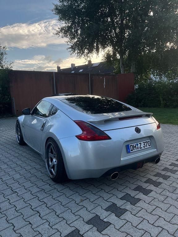Silber Gebraucht 2012 Nissan 370Z Nismo Coupé | 18.900 € (Fairer Preis) - Bild 1/4