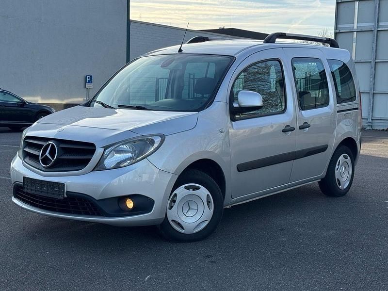 Silber Gebraucht 2014 Mercedes Citan 109 Kombi | 5.890 € (Guter Preis) - Bild 1/4