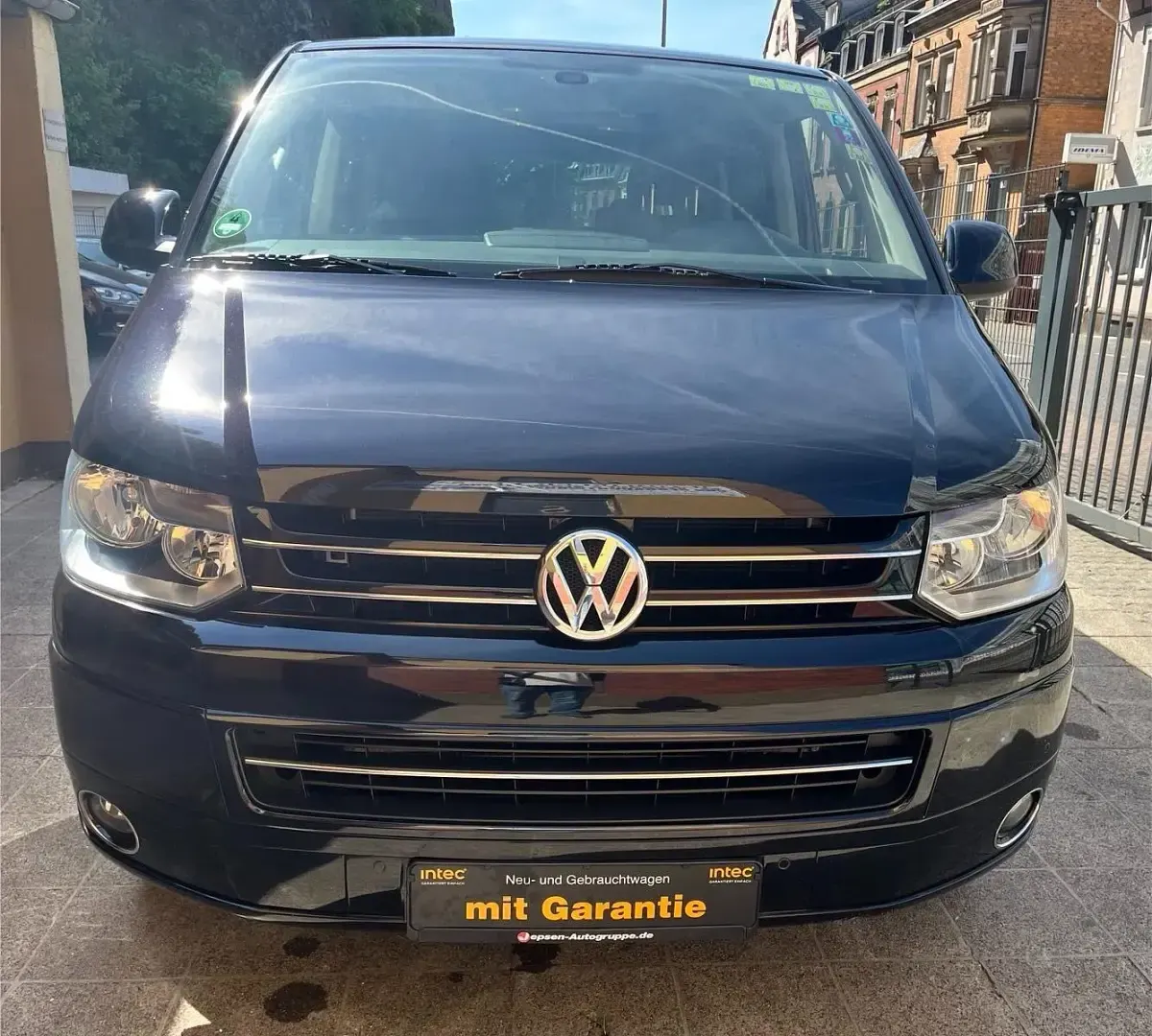 Gebraucht VW Multivan Match 180 PS (132 kW) 2012 Schwarz Van / Kleinbus
