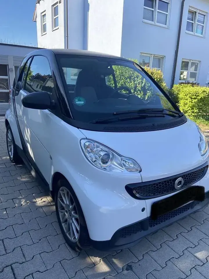 Gebraucht Smart ForTwo Coupé Basis 71 PS (52 kW) 2014 Weiß Coupé