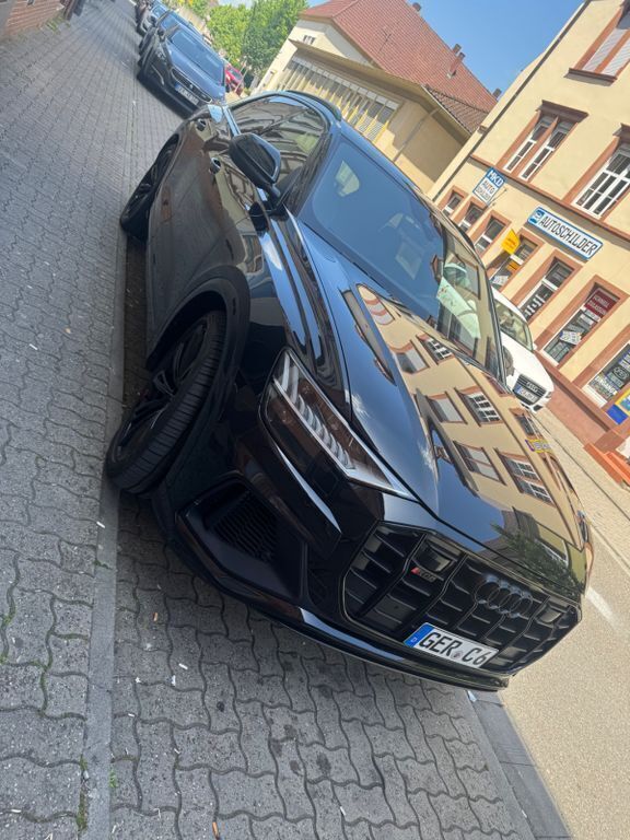 Schwarz Gebraucht 2020 Audi SQ8 Ambiente SUV | 61.900 € (Superpreis) - Bild 1/4