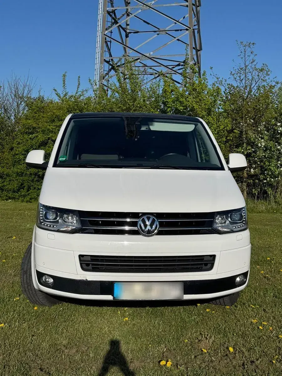 Gebraucht VW Multivan Edition 179 PS (131 kW) 2013 Weiß Van / Kleinbus