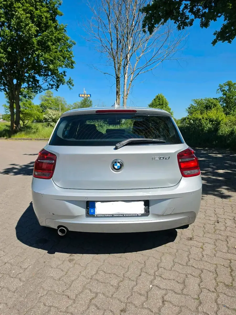 Gebraucht BMW 120 184 PS (135 kW) 2012 Silber Kleinwagen