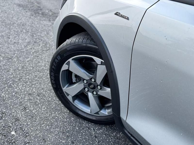 Gebraucht Ford Focus Active 150 PS (110 kW) 2021 Silber Limousine