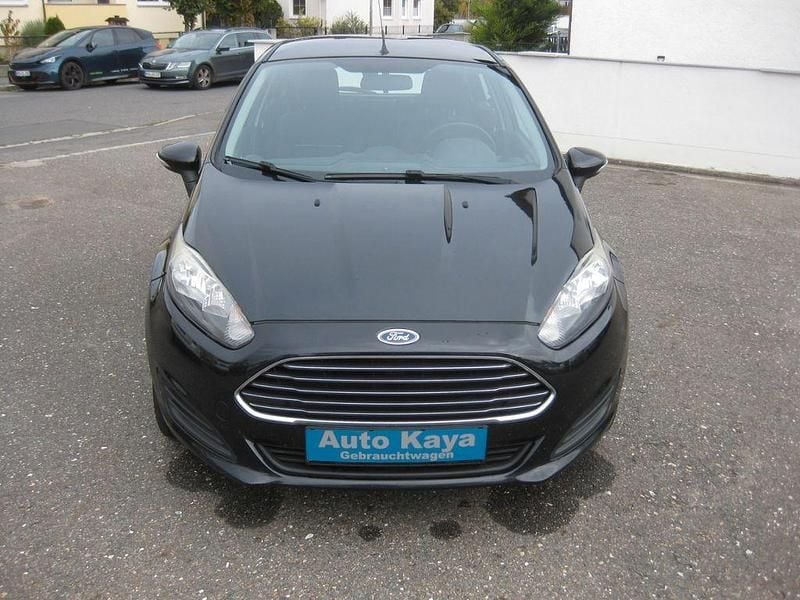 Gebraucht Ford Fiesta Trend 75 PS (55 kW) 2014 Schwarz Kleinwagen