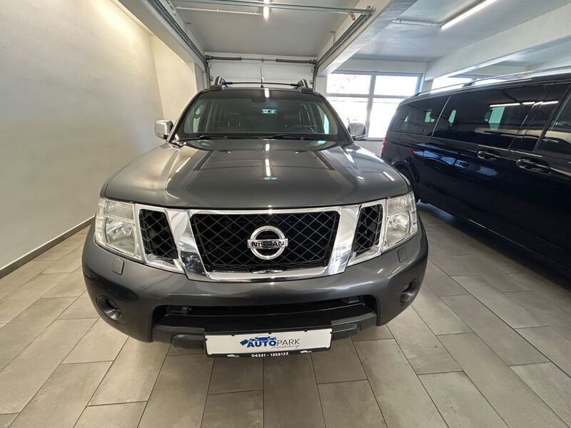 Gebraucht Nissan Navara 231 PS (169 kW) 2013 Gelb Pickup
