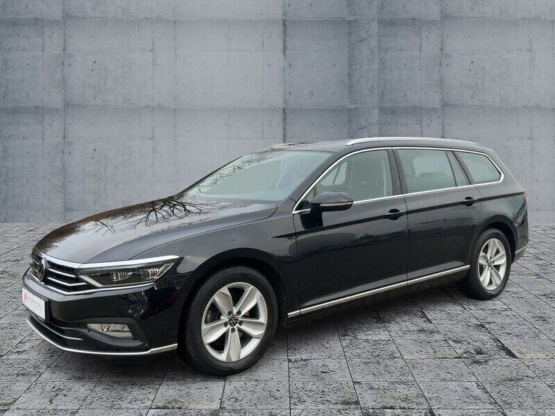 Gebraucht VW Passat Elegance 150 PS (110 kW) 2022 Schwarz Kombi