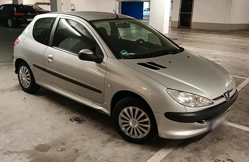 Gebraucht Peugeot 206 60 PS (44 kW) 2004 Kleinwagen