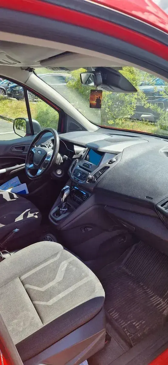 Gebraucht Ford Transit 120 PS (88 kW) 2017 Rot Kombi