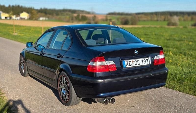 Second-hand BMW 02 120 CP (88 kW) 2003 Albastru Berlinǎ