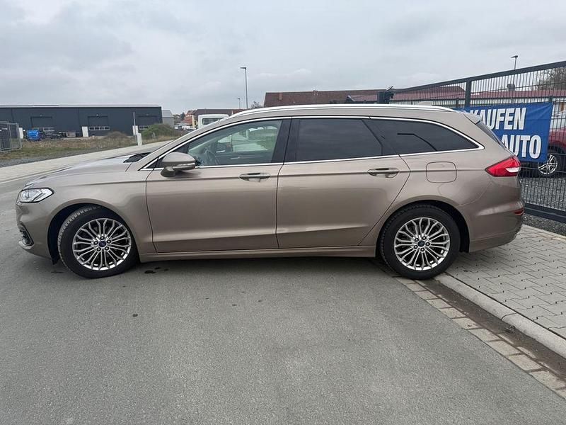 Gebraucht Ford Mondeo Titanium 190 PS (139 kW) 2020 Gold Limousine