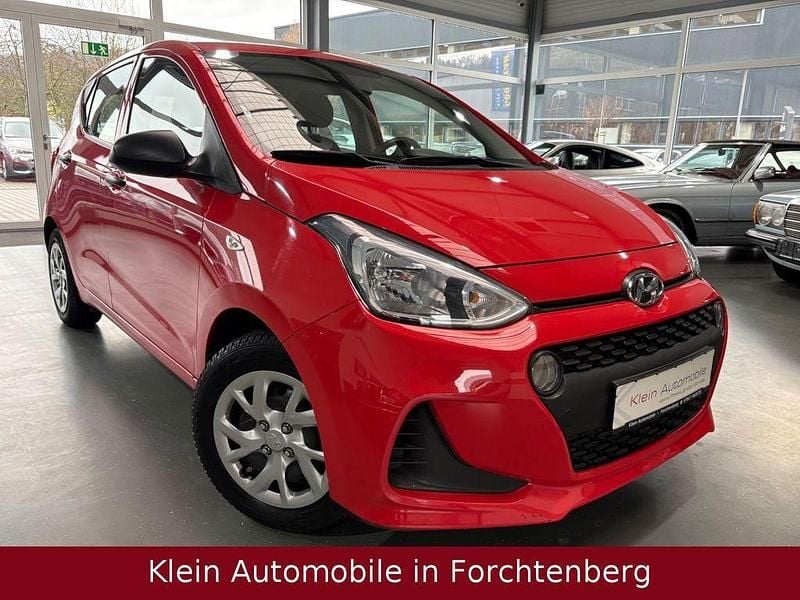 Rot Gebraucht 2019 Hyundai i10 Pure Kleinwagen | 6.990 € (Superpreis) - Bild 1/4
