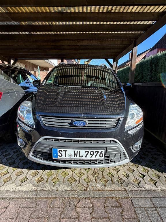 Gebraucht Ford Kuga Individual 163 PS (119 kW) 2011 Schwarz SUV
