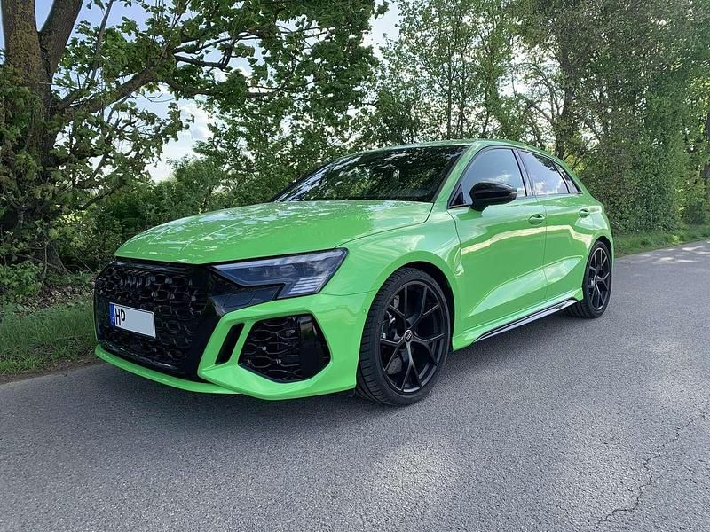 Second-hand Audi RS3 400 CP (294 kW) 2023 Verde Berlinǎ