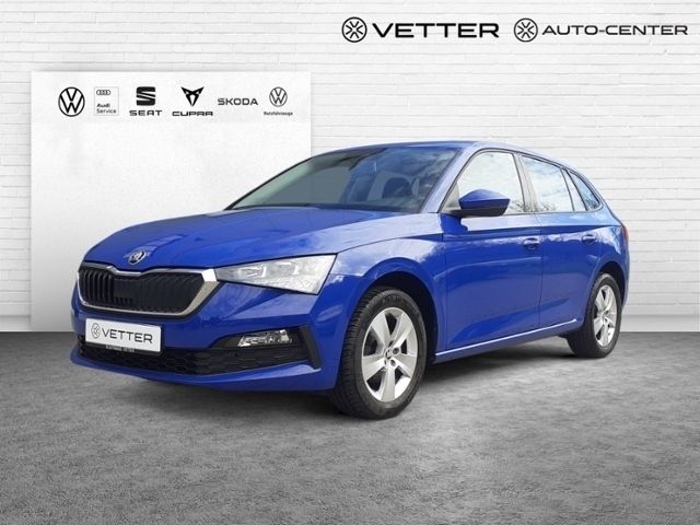 Blau (energy blau) Gebraucht 2020 Skoda Scala Cool Plus Kleinwagen | 15.897 € (Fairer Preis) - Bild 1/4