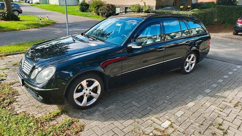 Schwarz Gebraucht 2006 Mercedes 280 Avantgarde Kombi | 4.250 € (Superpreis) - Bild 1/4