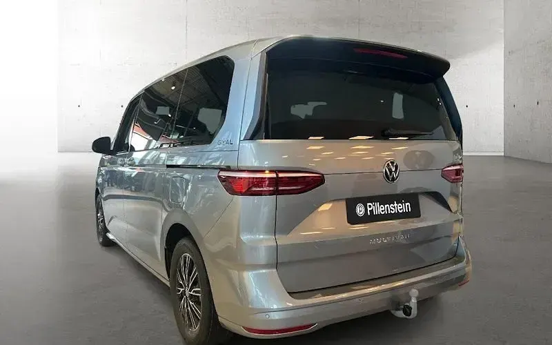 Neu VW Multivan Goal 150 PS (110 kW) 2026 Silber Van / Kleinbus