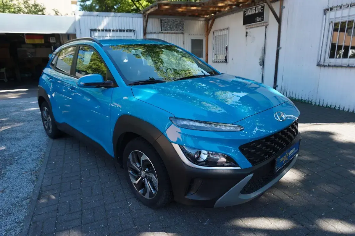 Gebraucht Hyundai Kona 141 PS (103 kW) 2022 Blau SUV