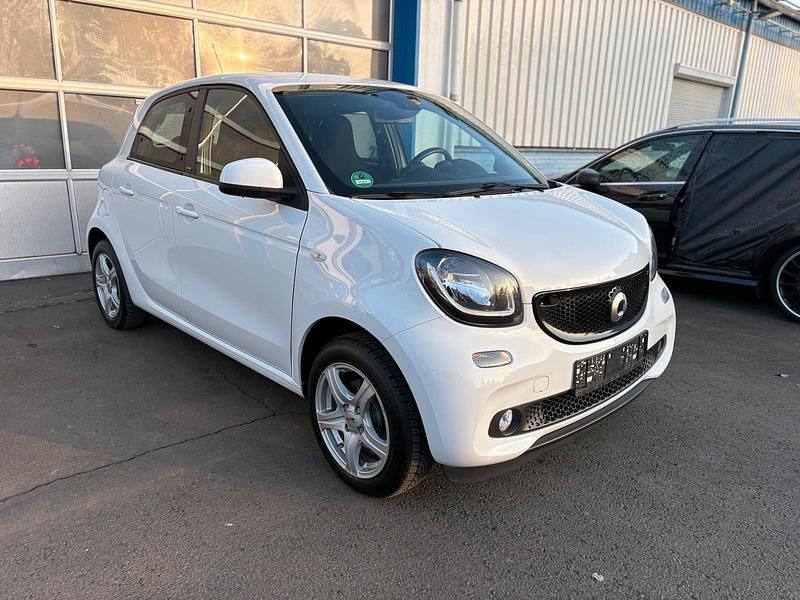 Gebraucht Smart ForFour 71 PS (52 kW) 2017 Weiß Kleinwagen