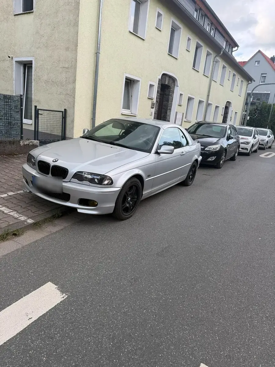 Gebraucht BMW 325 Cabriolet 193 PS (141 kW) 2001 Silber Cabrio