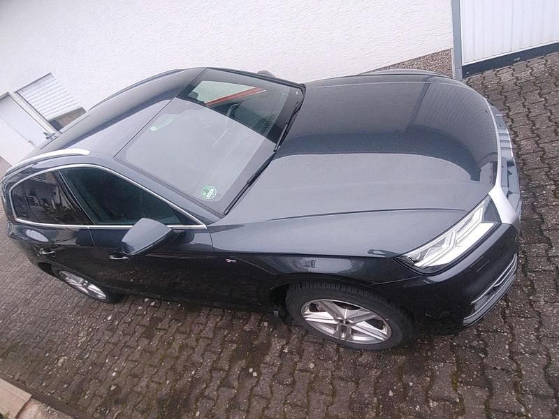 Gebraucht Audi Q5 S-Line 190 PS (139 kW) 2019 Grau SUV