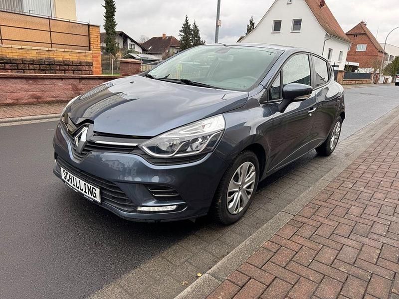 Gebraucht Renault Clio IV 73 PS (53 kW) 2016 Grau Kleinwagen