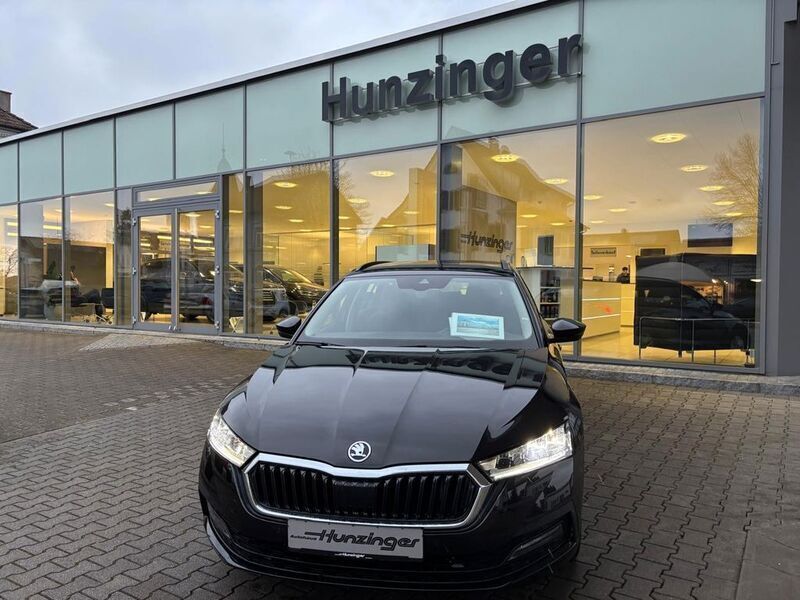 Schwarz Gebraucht 2022 Skoda Octavia Ambition Kombi | 20.980 € (Fairer Preis) - Bild 1/4