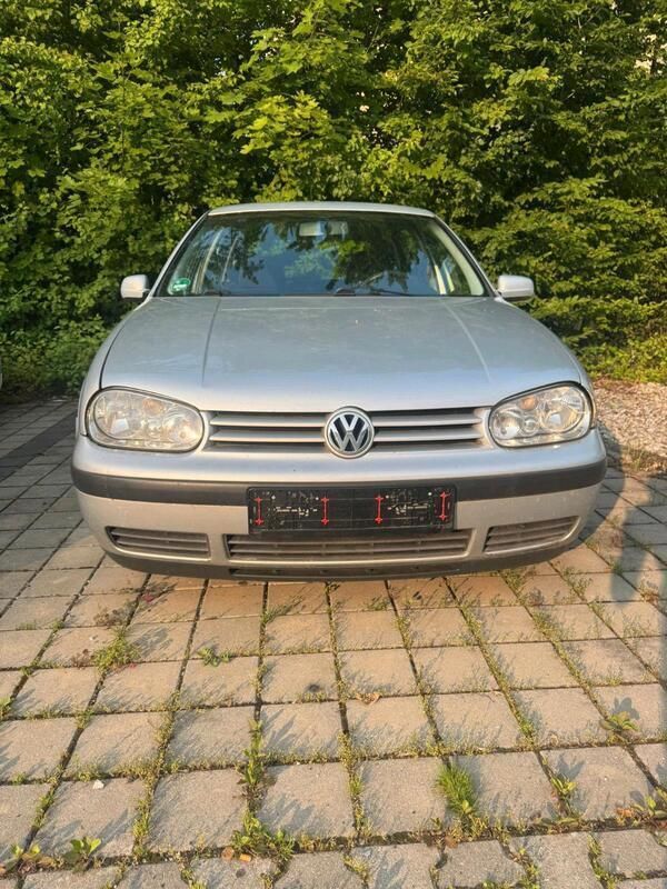 Silber Gebraucht 1998 VW Golf IV Kleinwagen | 650 € - Bild 1/4