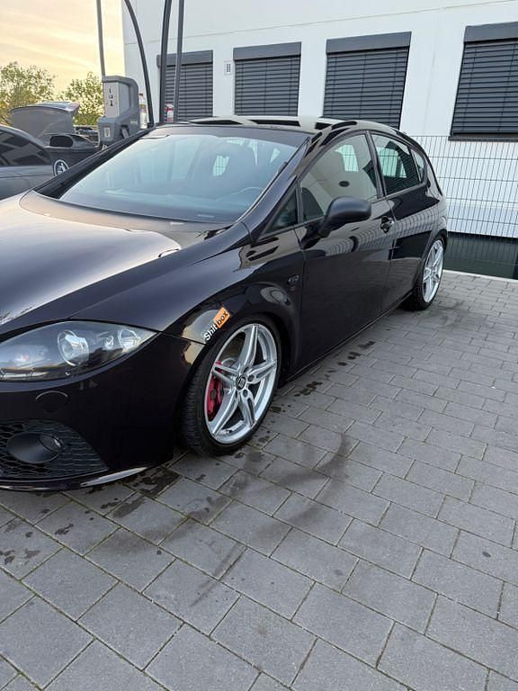 Używany Seat Leon CUPRA 245 KM (180 kW) 2007 Czarny Hatchback