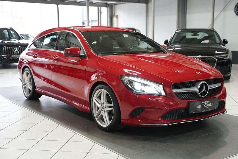 Gebraucht Mercedes CLA200 156 PS (114 kW) 2019 Jupiterrot uni Kombi