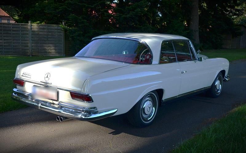 Gebraucht 1966 Mercedes W111 Coupé | 49.900 € - Bild 1/4