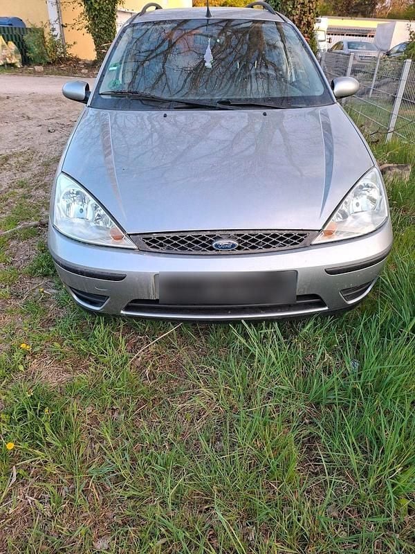 Second-hand Ford Focus 101 CP (74 kW) 2003 Argintiu Break