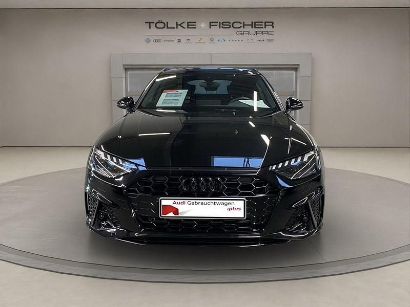 Gebraucht Audi A4 S-Line 204 PS (150 kW) 2024 Mythosschwarz metallic Kombi