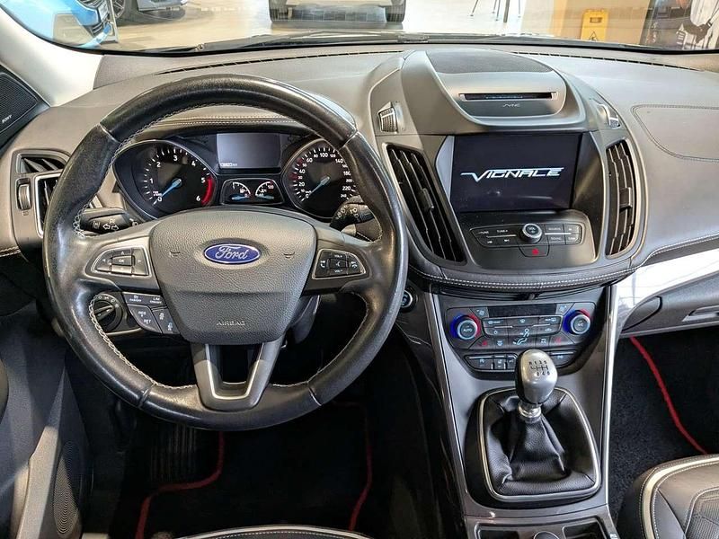 Gebraucht Ford Kuga Vignale 179 PS (131 kW) 2017 Iridiumschwarz metallic SUV